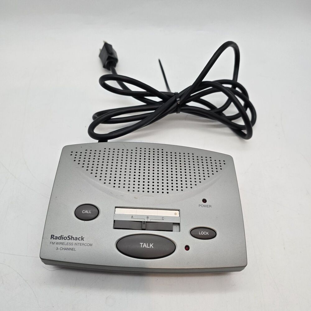 Radio Shack 43-3105 FM Wireless 3-Channel Intercom System Gray TESTED & WORKS
